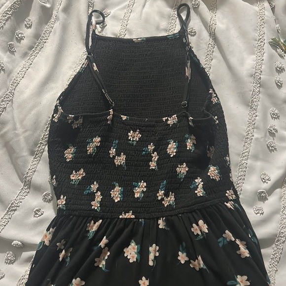 Women’s romper! - Picture 3 of 4